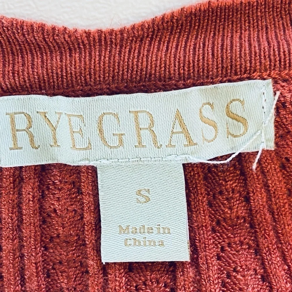 Ryegrass Lightweight Scoop Neck Sweater Featuring Scalloped Hems Size Small - Picture 6 of 7